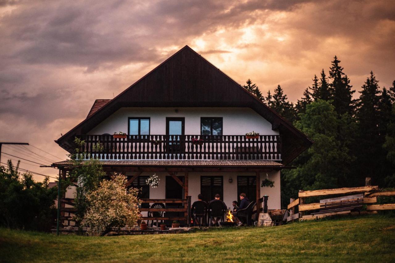 Apartmány Ve Mlejně Cachrov Exteriér fotografie