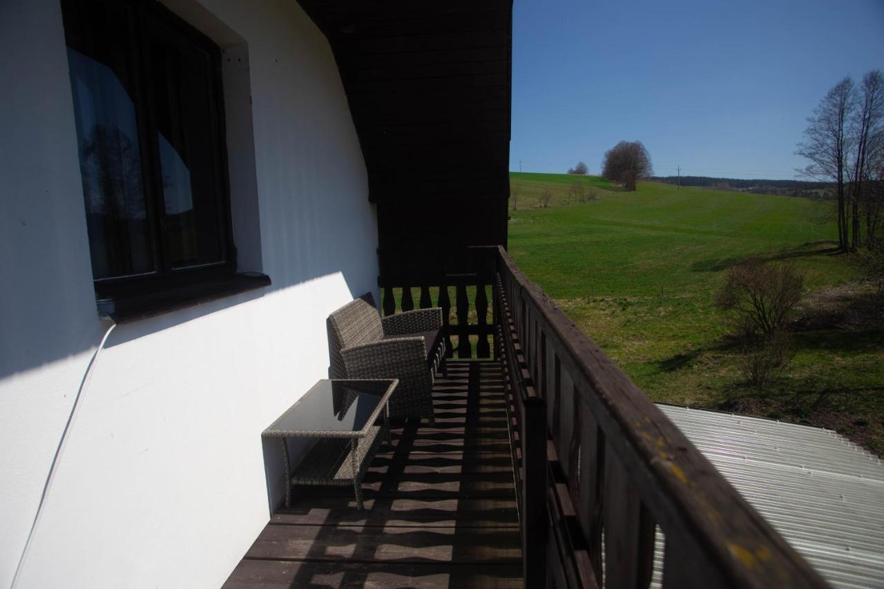Apartmány Ve Mlejně Cachrov Exteriér fotografie