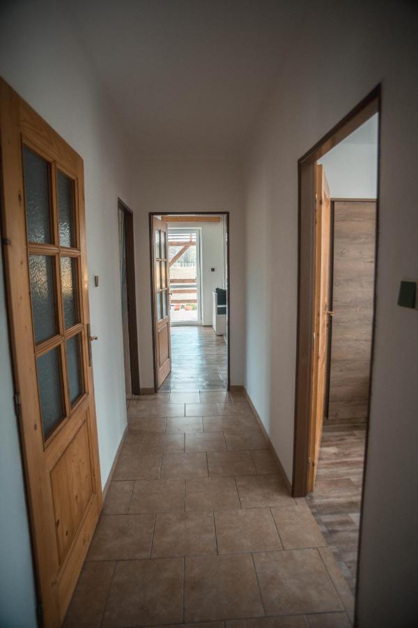 Apartmány Ve Mlejně Cachrov Exteriér fotografie