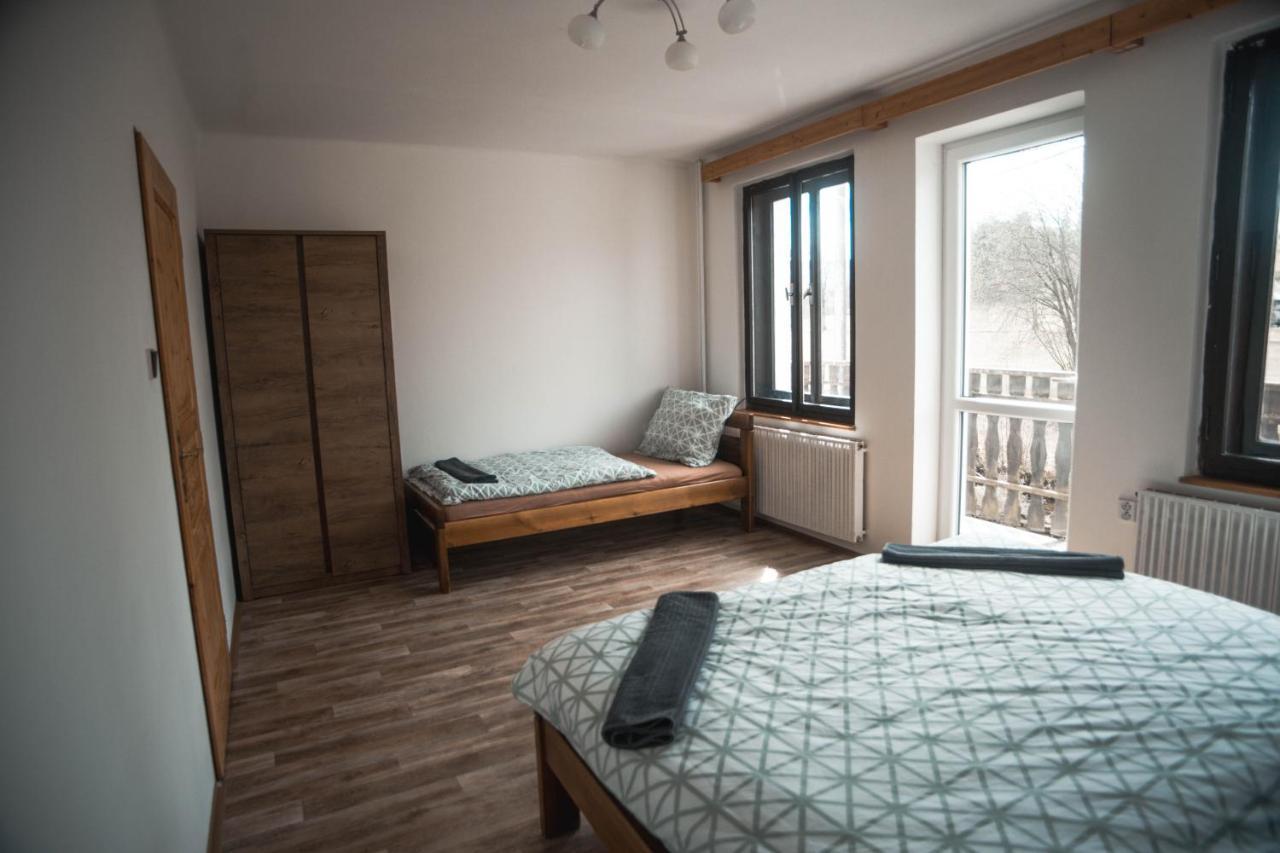 Apartmány Ve Mlejně Cachrov Exteriér fotografie
