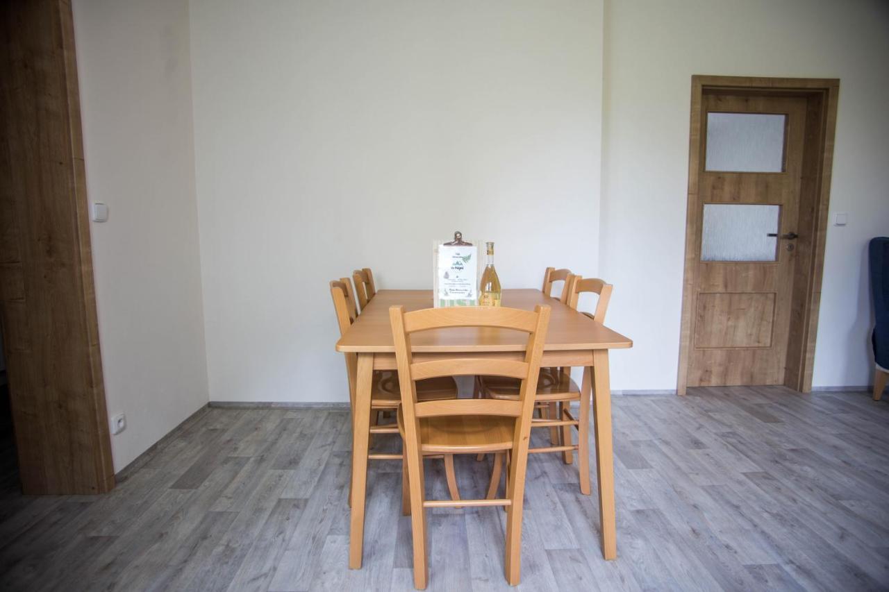 Apartmány Ve Mlejně Cachrov Exteriér fotografie