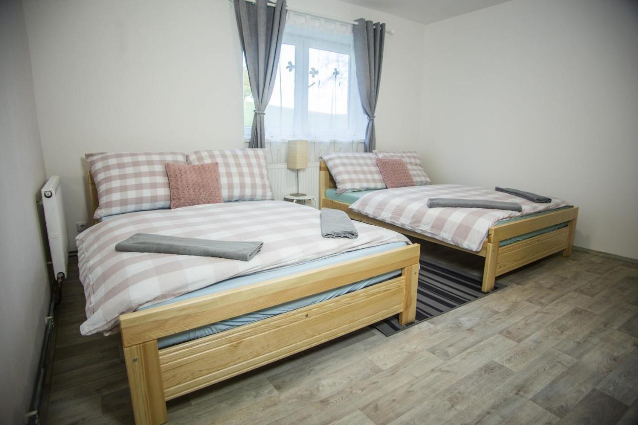Apartmány Ve Mlejně Cachrov Exteriér fotografie