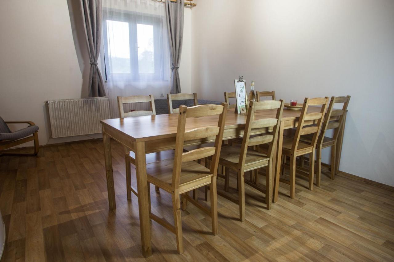 Apartmány Ve Mlejně Cachrov Exteriér fotografie
