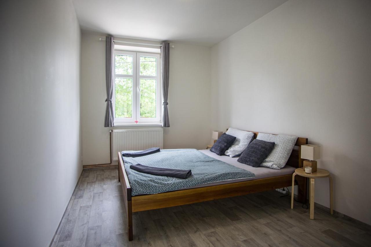 Apartmány Ve Mlejně Cachrov Exteriér fotografie