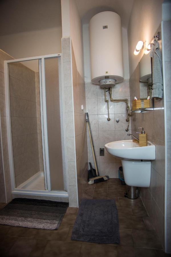 Apartmány Ve Mlejně Cachrov Exteriér fotografie