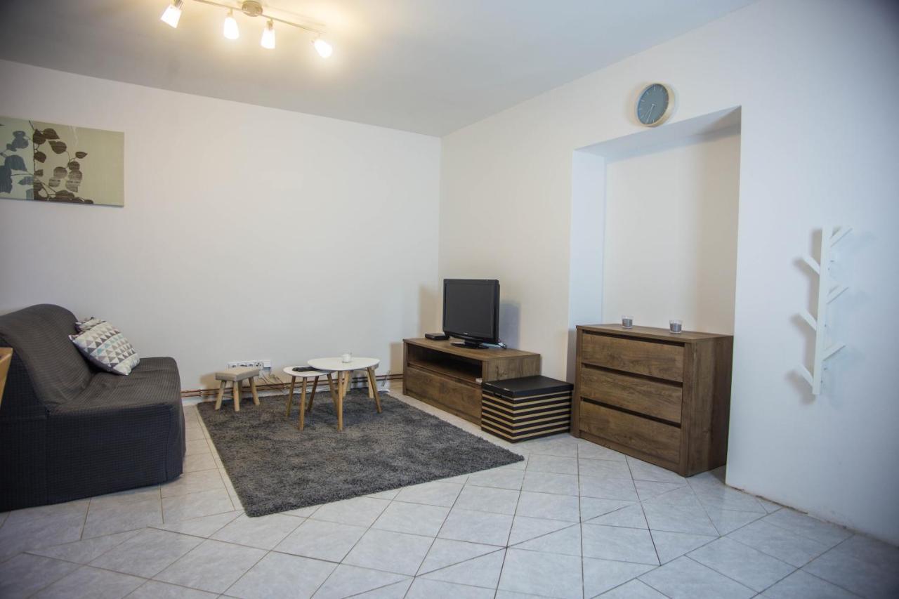 Apartmány Ve Mlejně Cachrov Exteriér fotografie