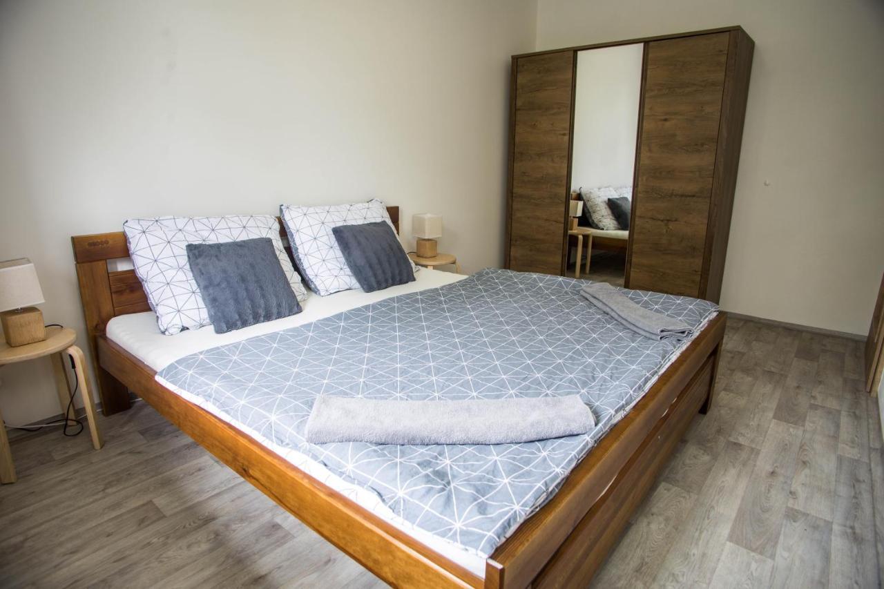 Apartmány Ve Mlejně Cachrov Exteriér fotografie